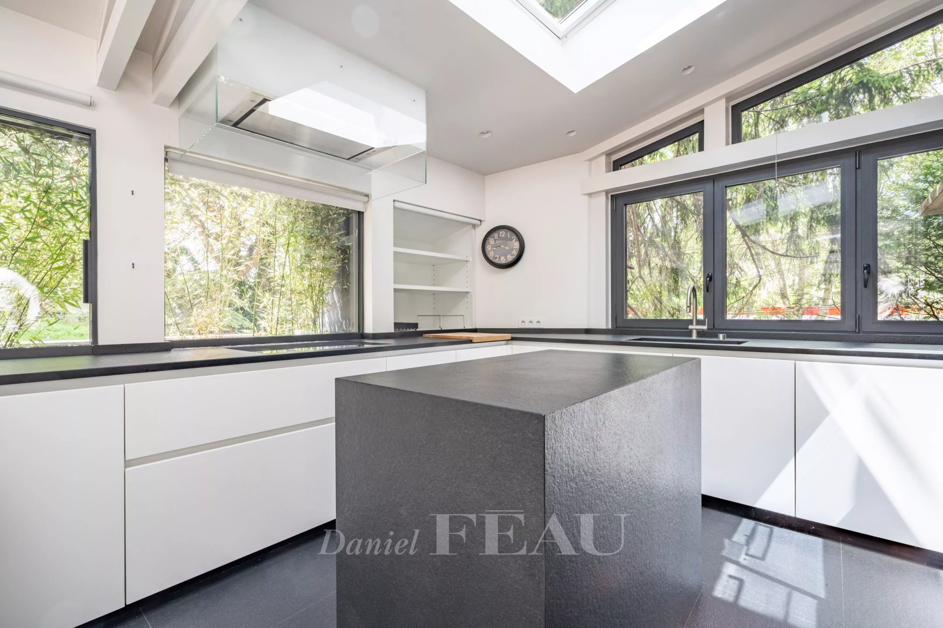 5 Bedroom Villa/Townhouse's Image 6