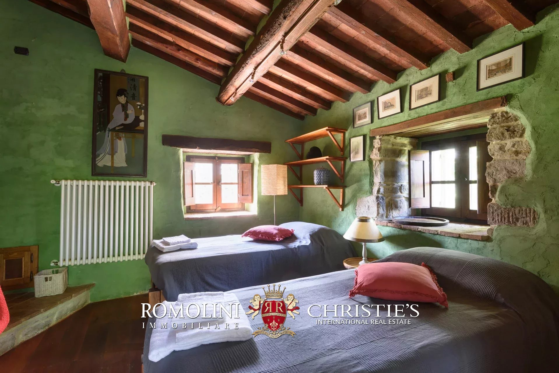 5 Bedroom Villa/Townhouse's Image 50