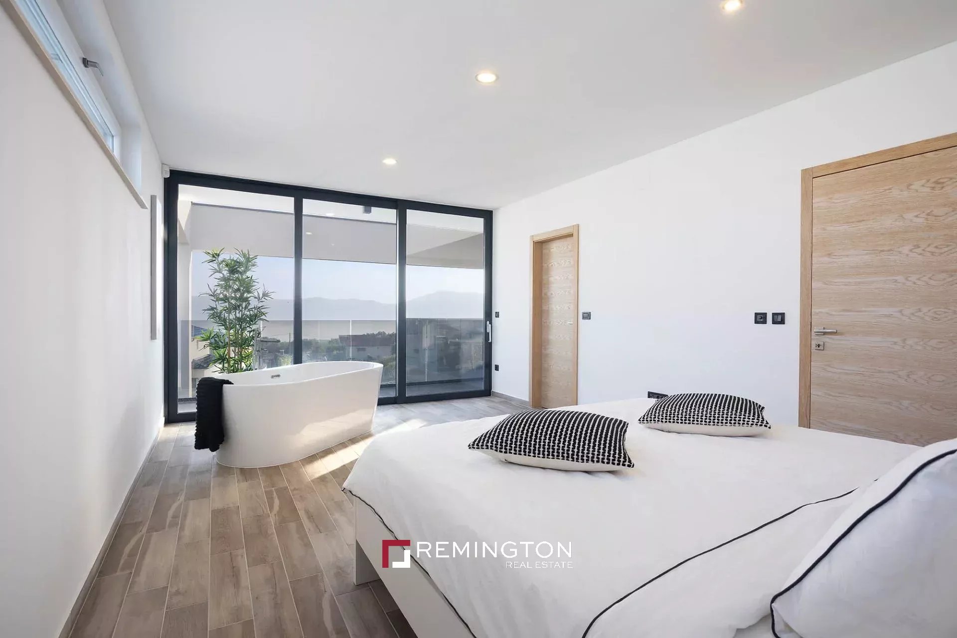 3 Bedroom Villa/Townhouse's Image 3