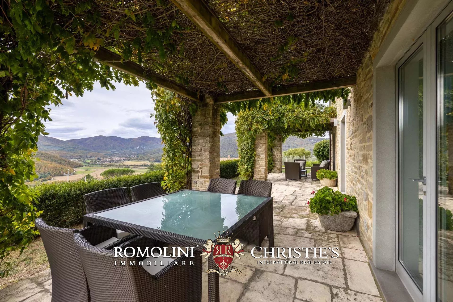 7 Bedroom Villa/Townhouse's Image 93