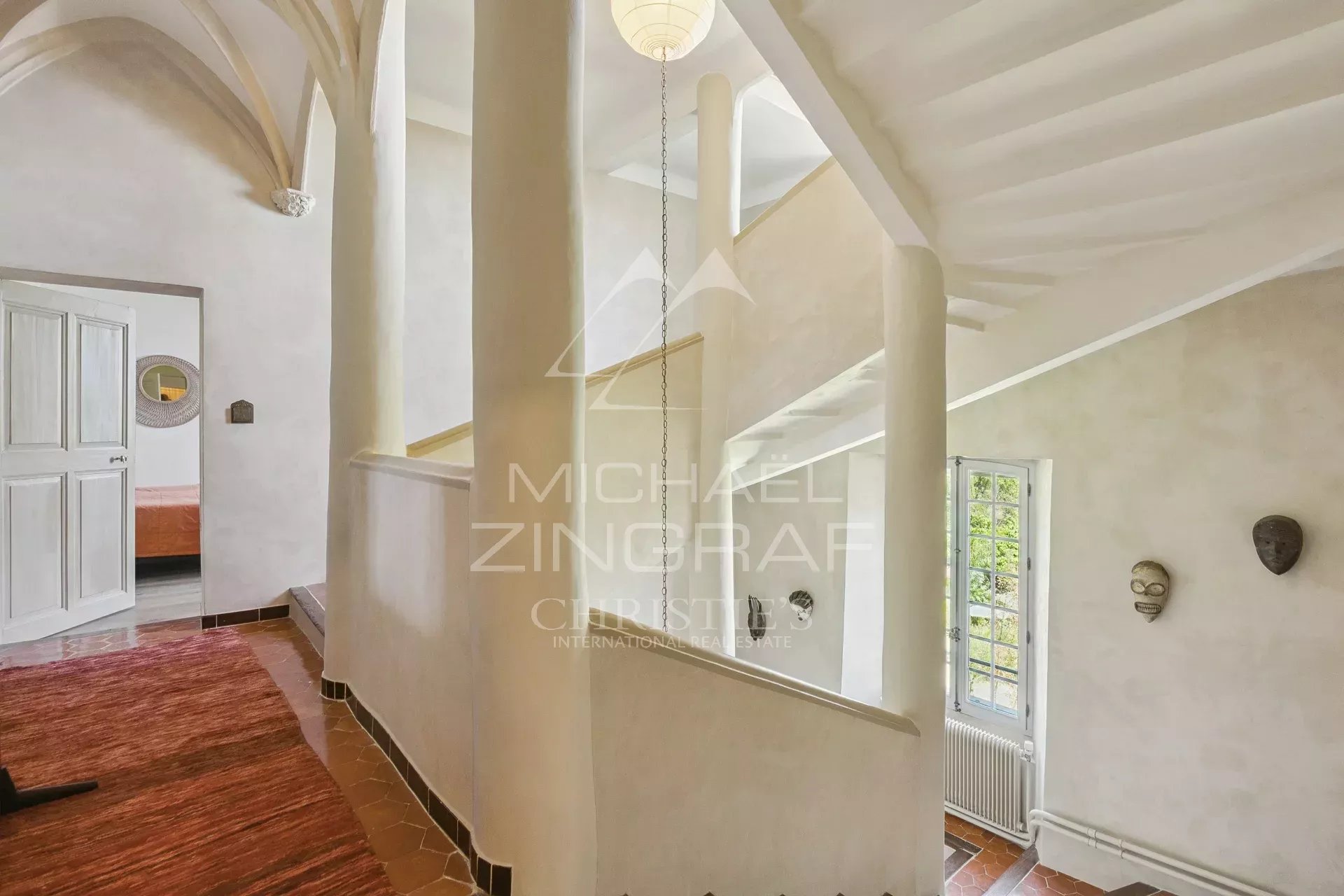 6 Bedroom Villa/Townhouse's Image 9
