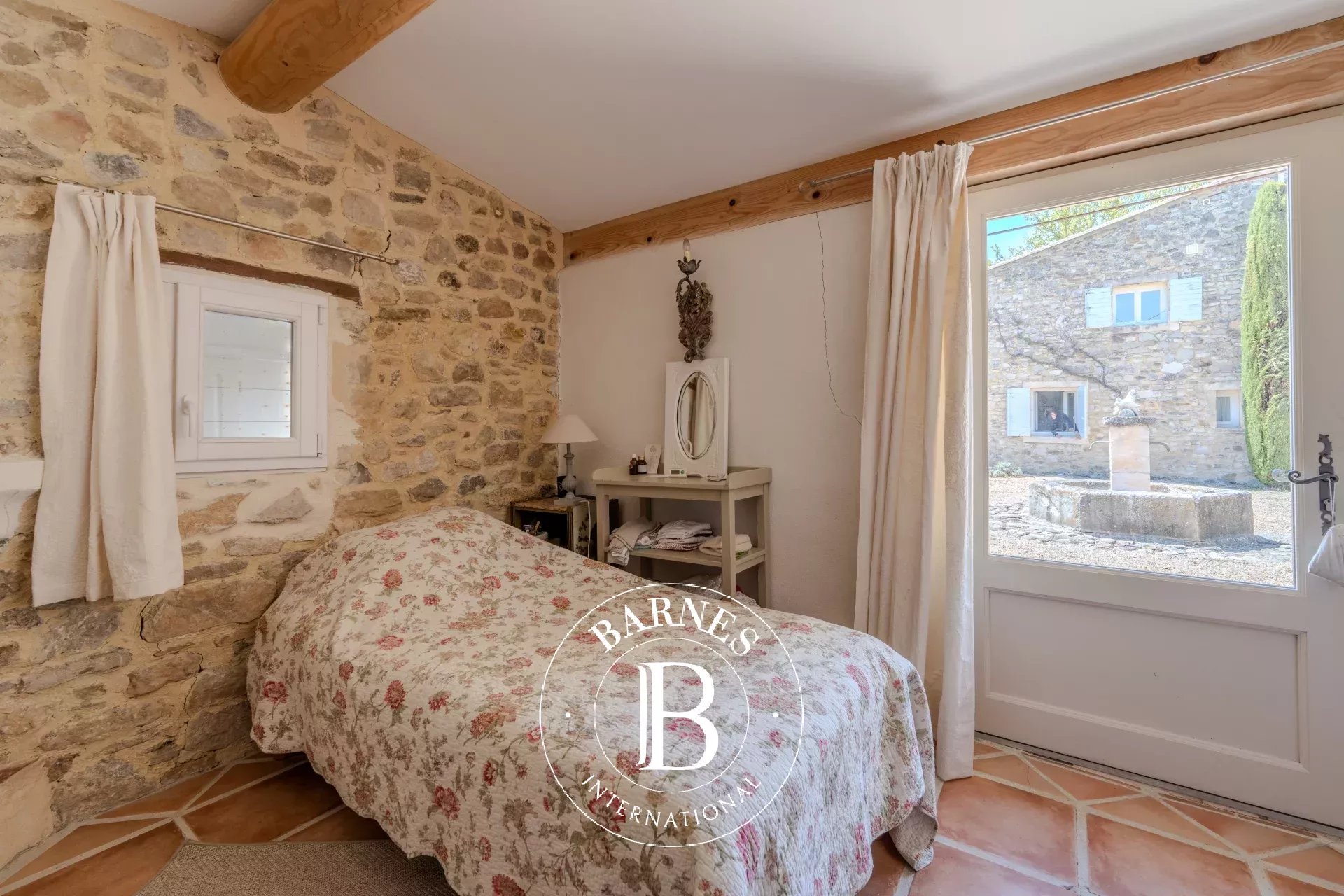 Céreste-en-Luberon  - Maison 7 Pi&egrave;ces 5 Chambres - picture 11