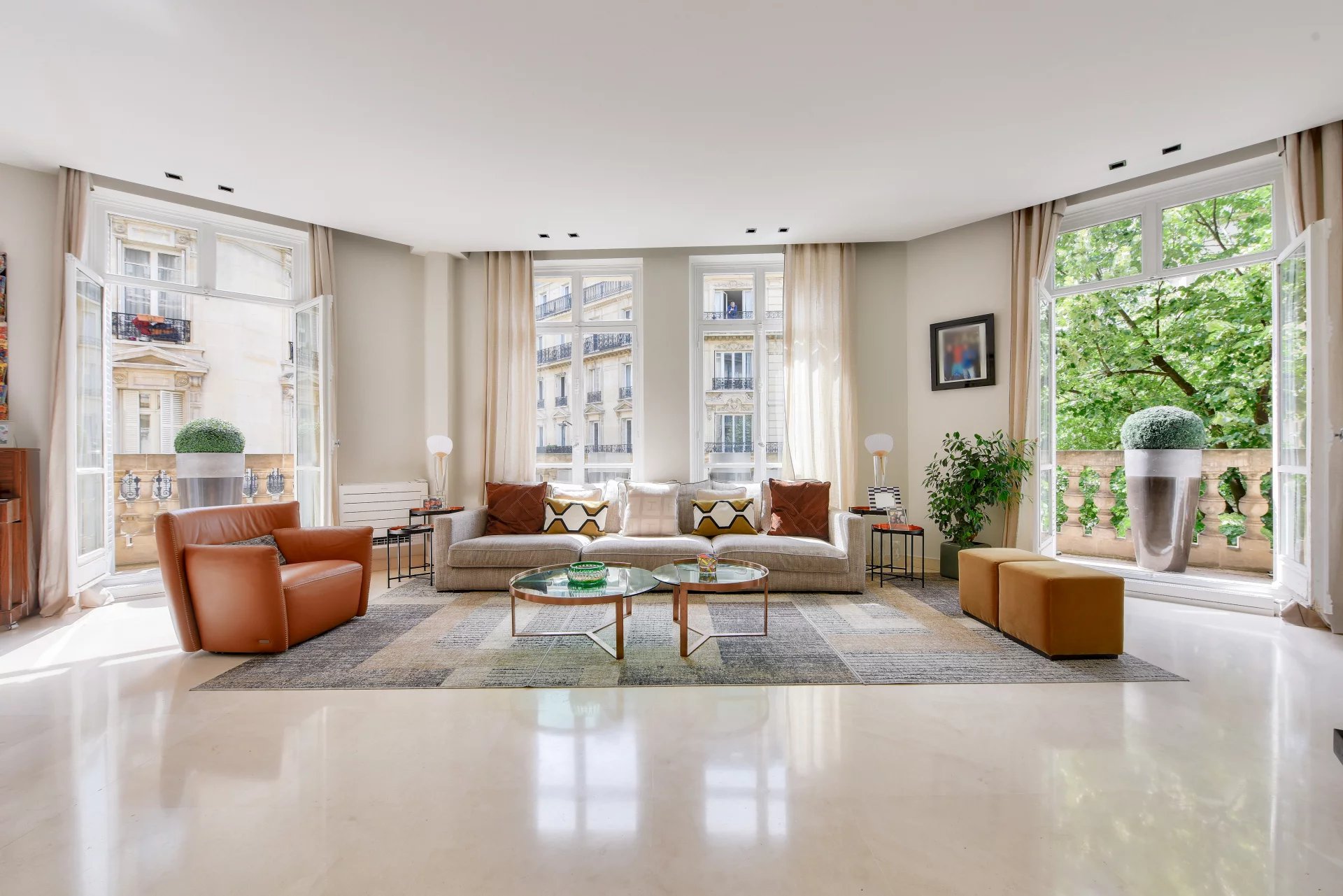 Sale Apartment Paris 16th