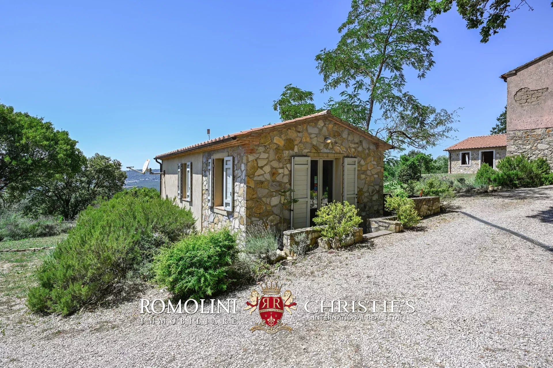 6 Bedroom Vineyard's Image 26