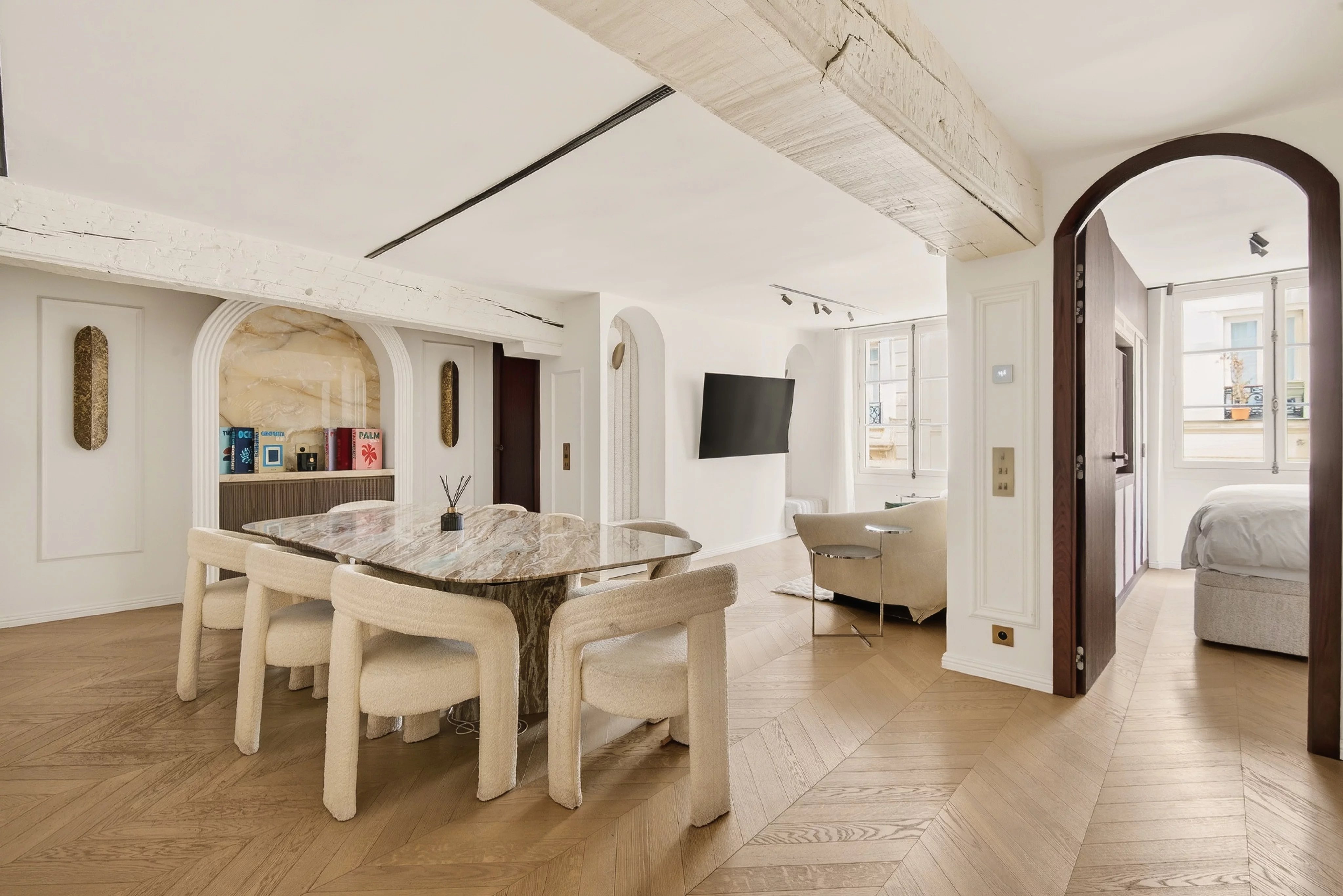 Charming 2-bedroom apartment in the heart of La Monnaie