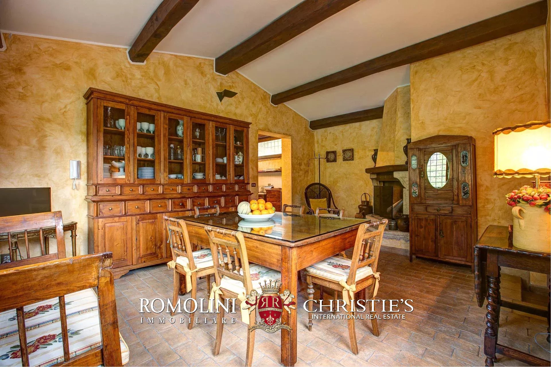 5 Bedroom Villa/Townhouse's Image 23
