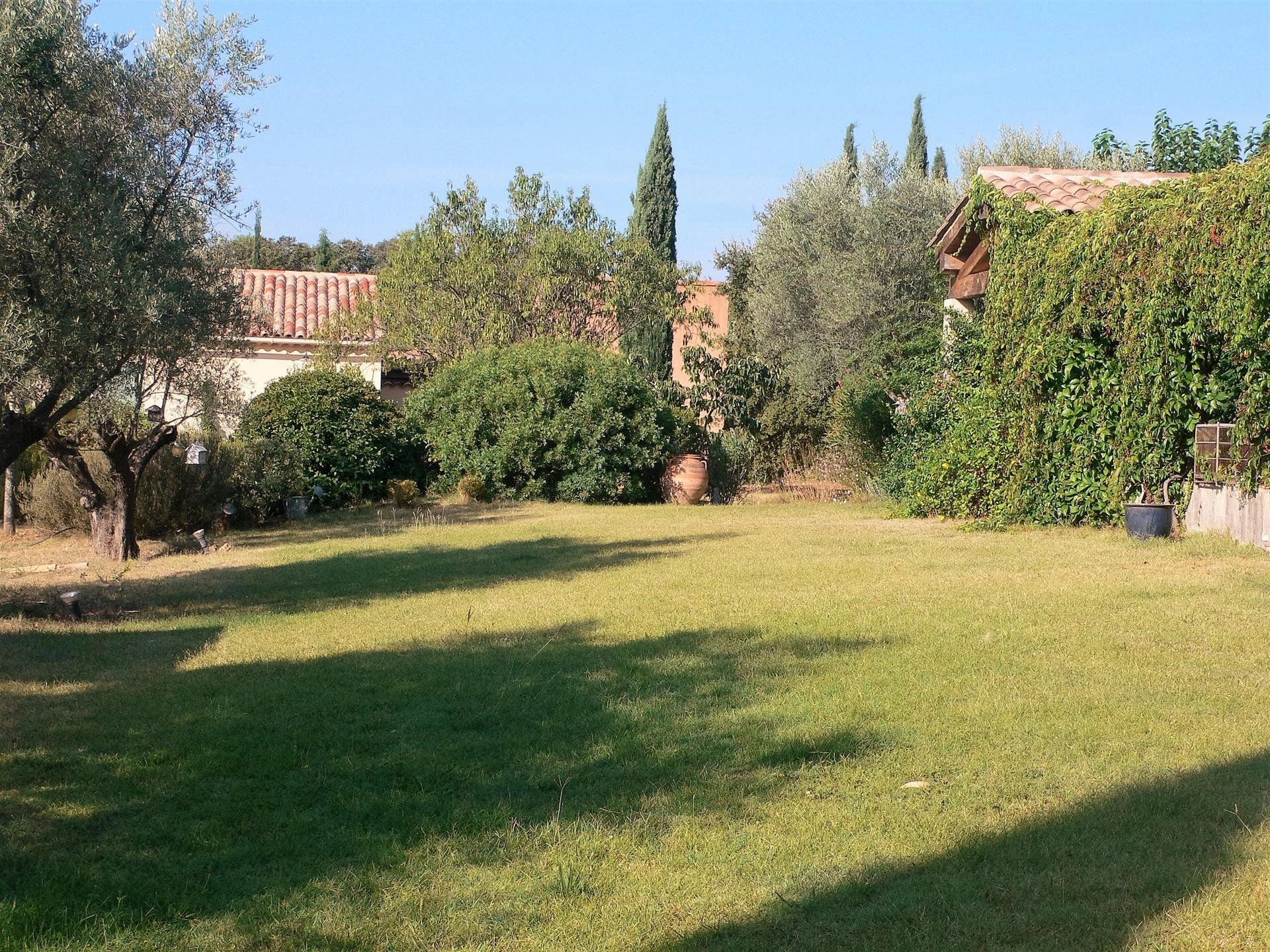 COTIGNAC CHARMING TRADITIONAL VILLA ON ONE STOREY