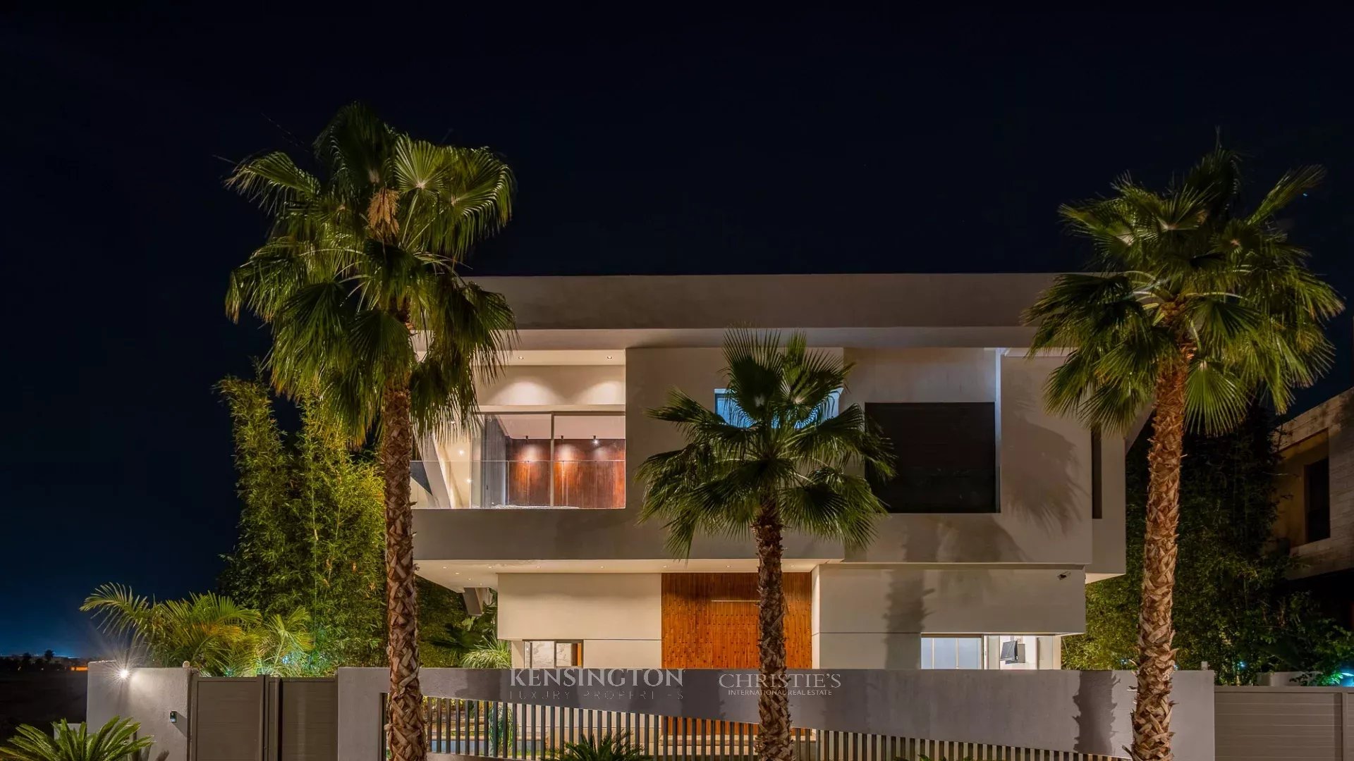 5 Bedroom Villa/Townhouse's Image 7