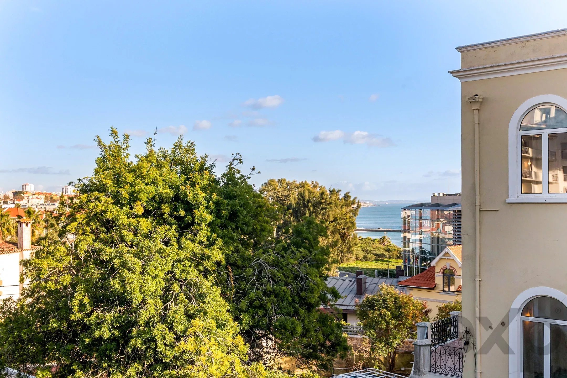Monte Estoril: Charming 5-bed Villa with large garden and pool 86644506 image 30