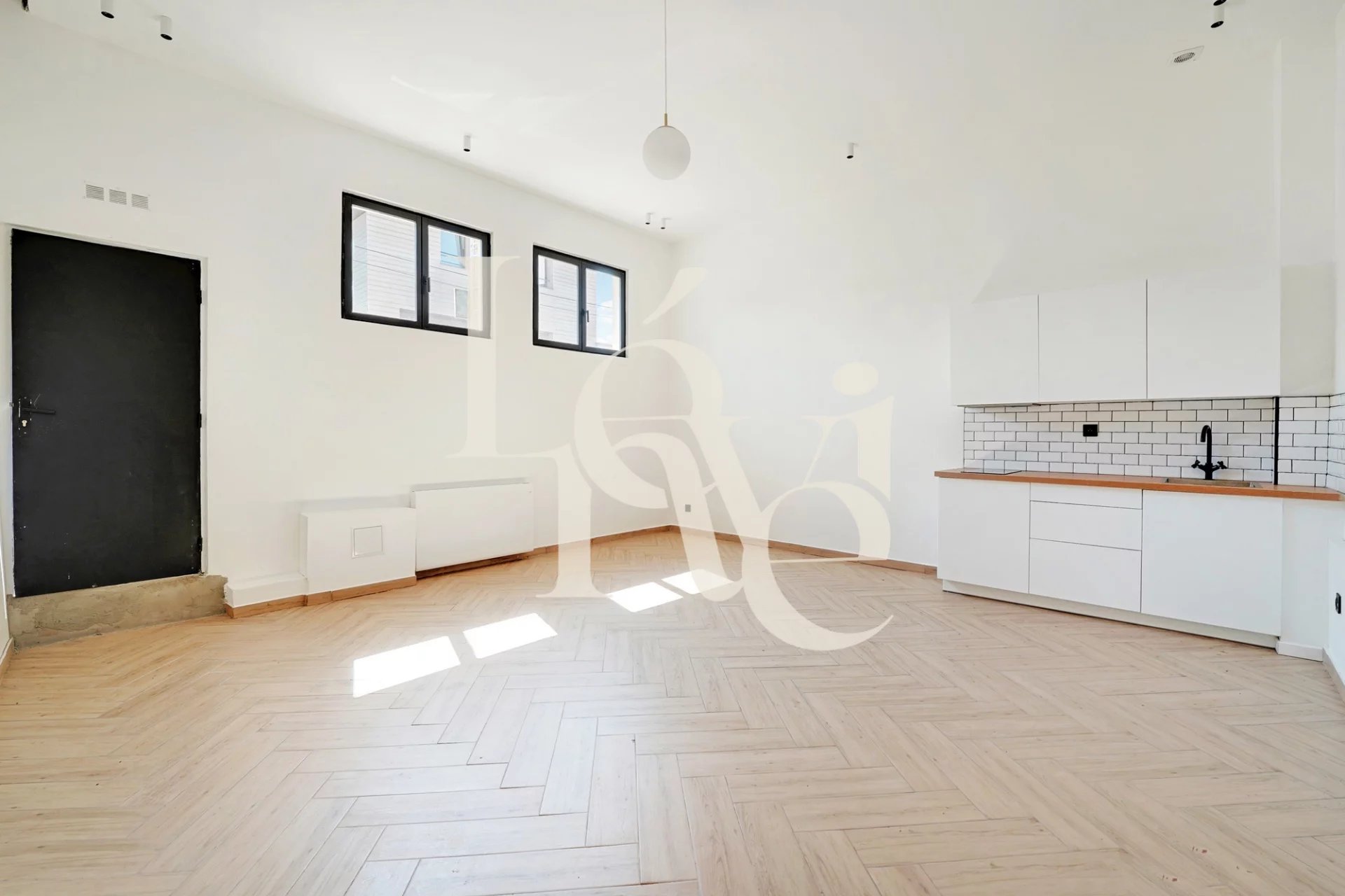 Loft Atypique / 85m2 - Villiers Barbusse