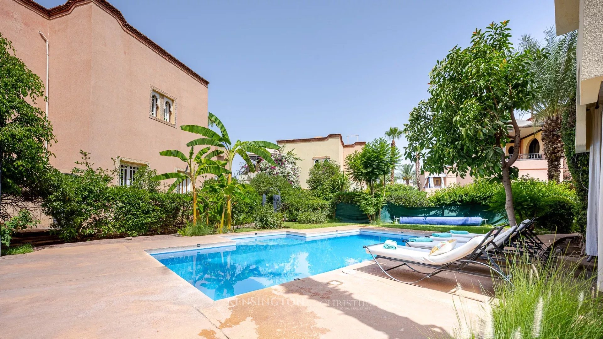 4 Bedroom Villa/Townhouse's Image 11