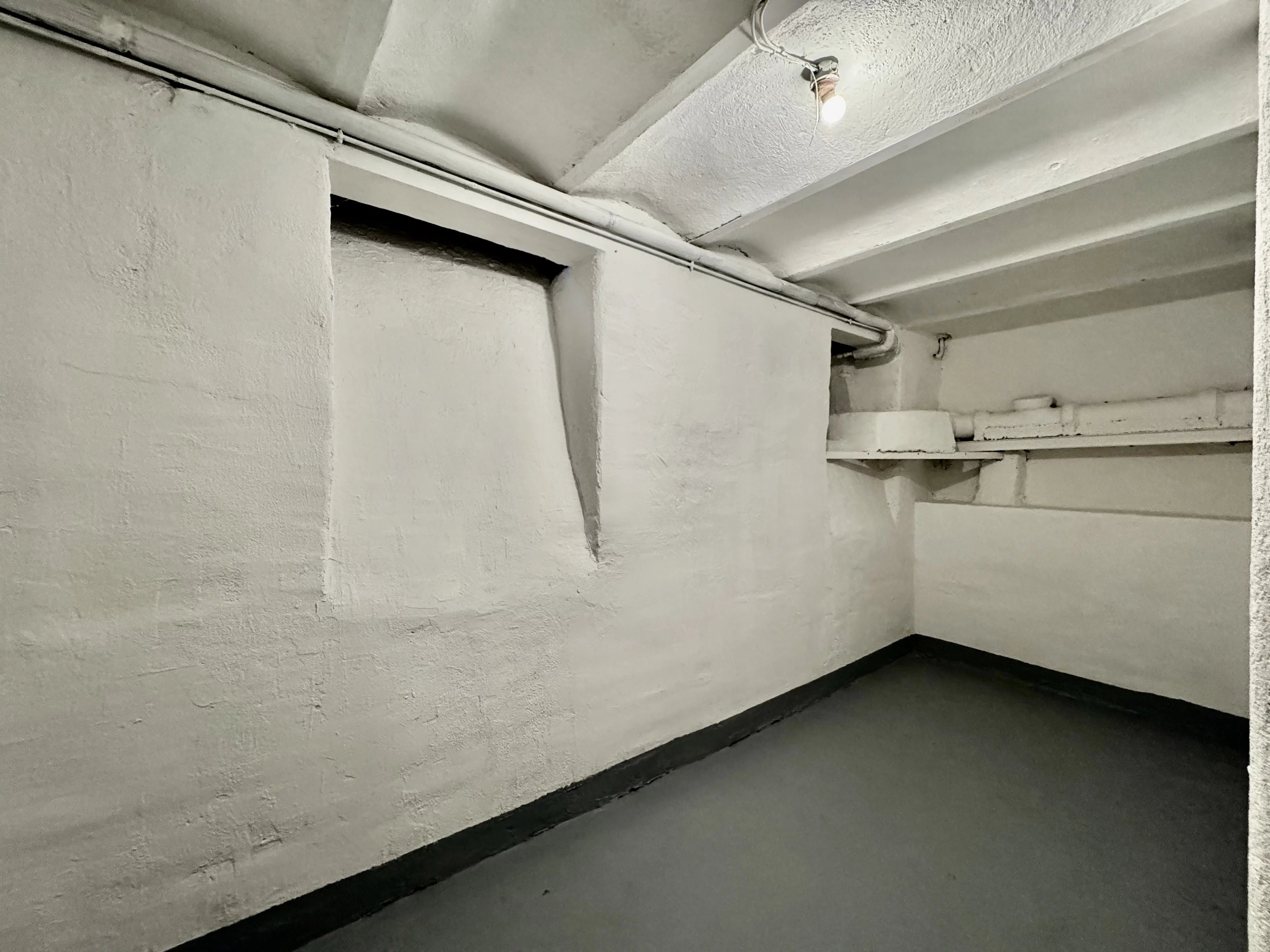 Cellar for rent with a surface area of 8.5