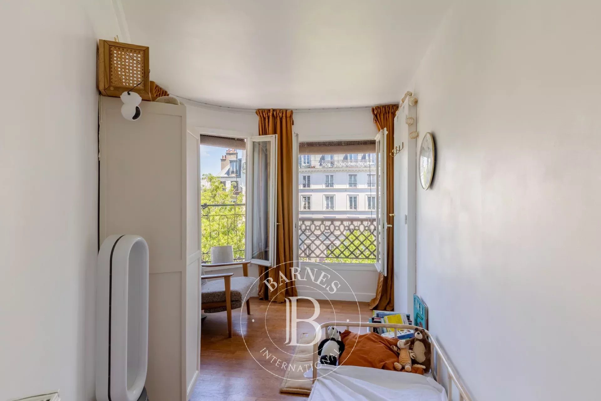 Daire Paris 3ème - picture 18