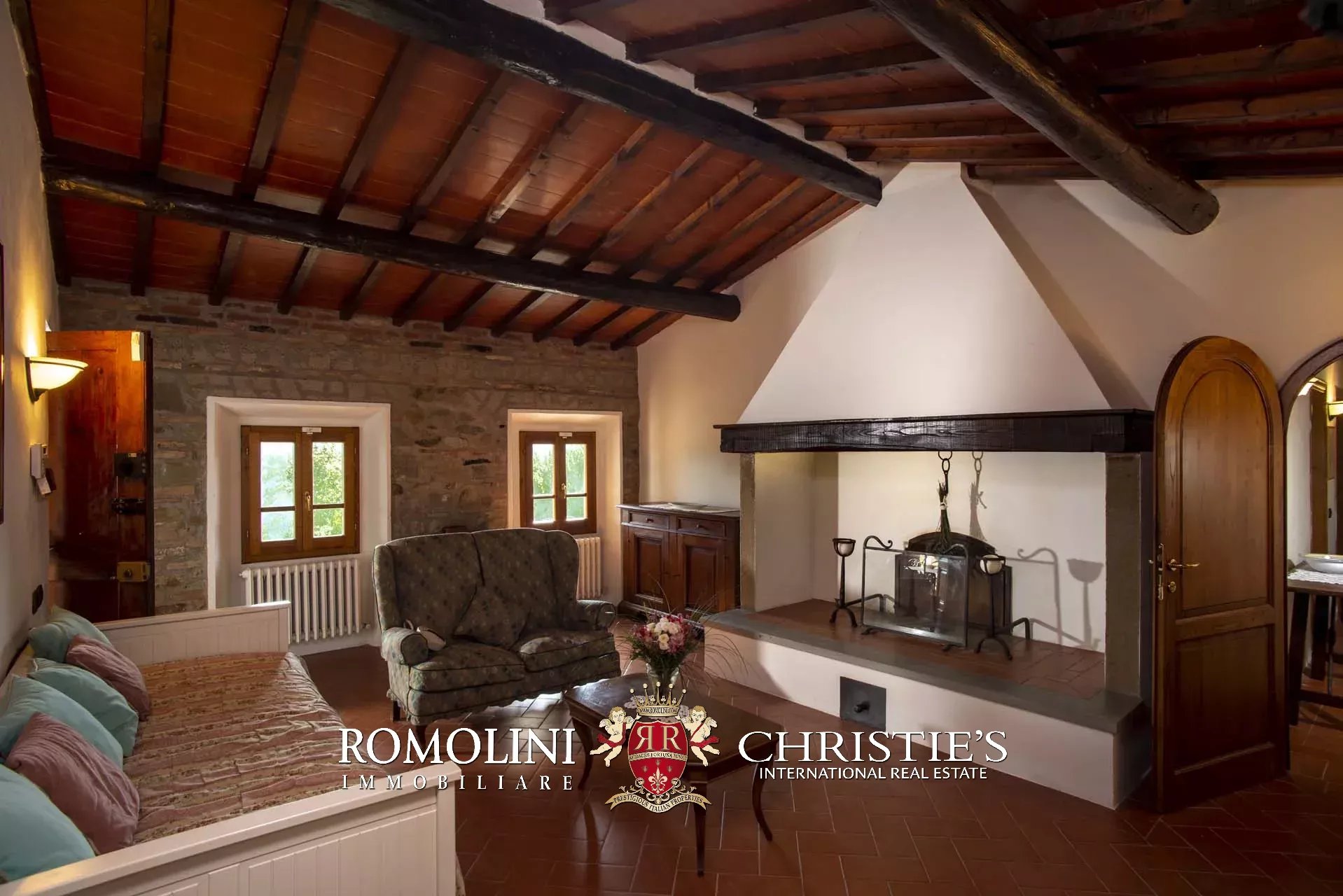 4 Bedroom Vineyard's Image 20