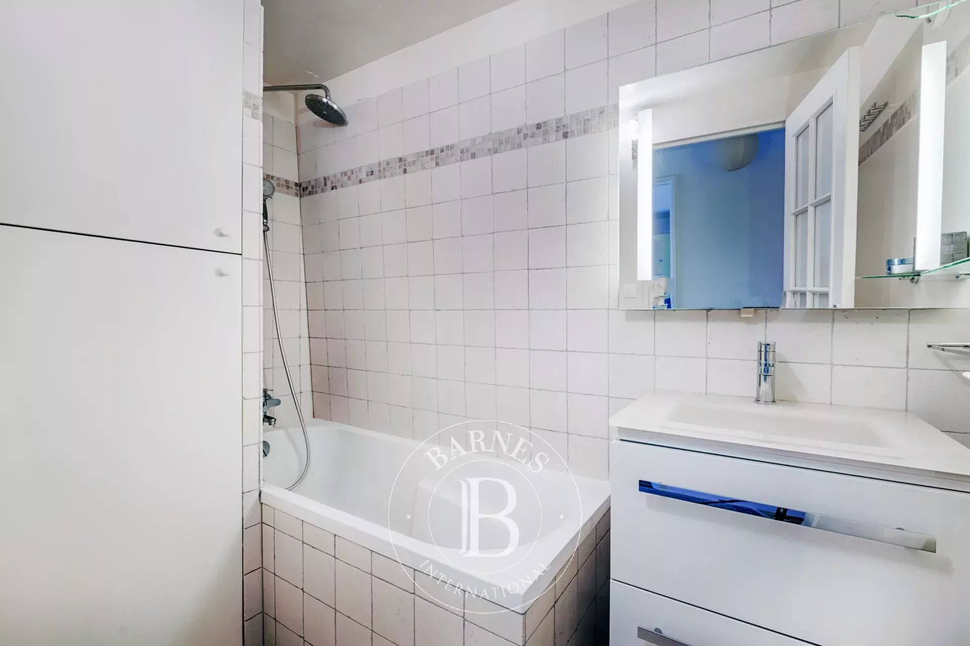 Daire Paris 3ème - picture 18