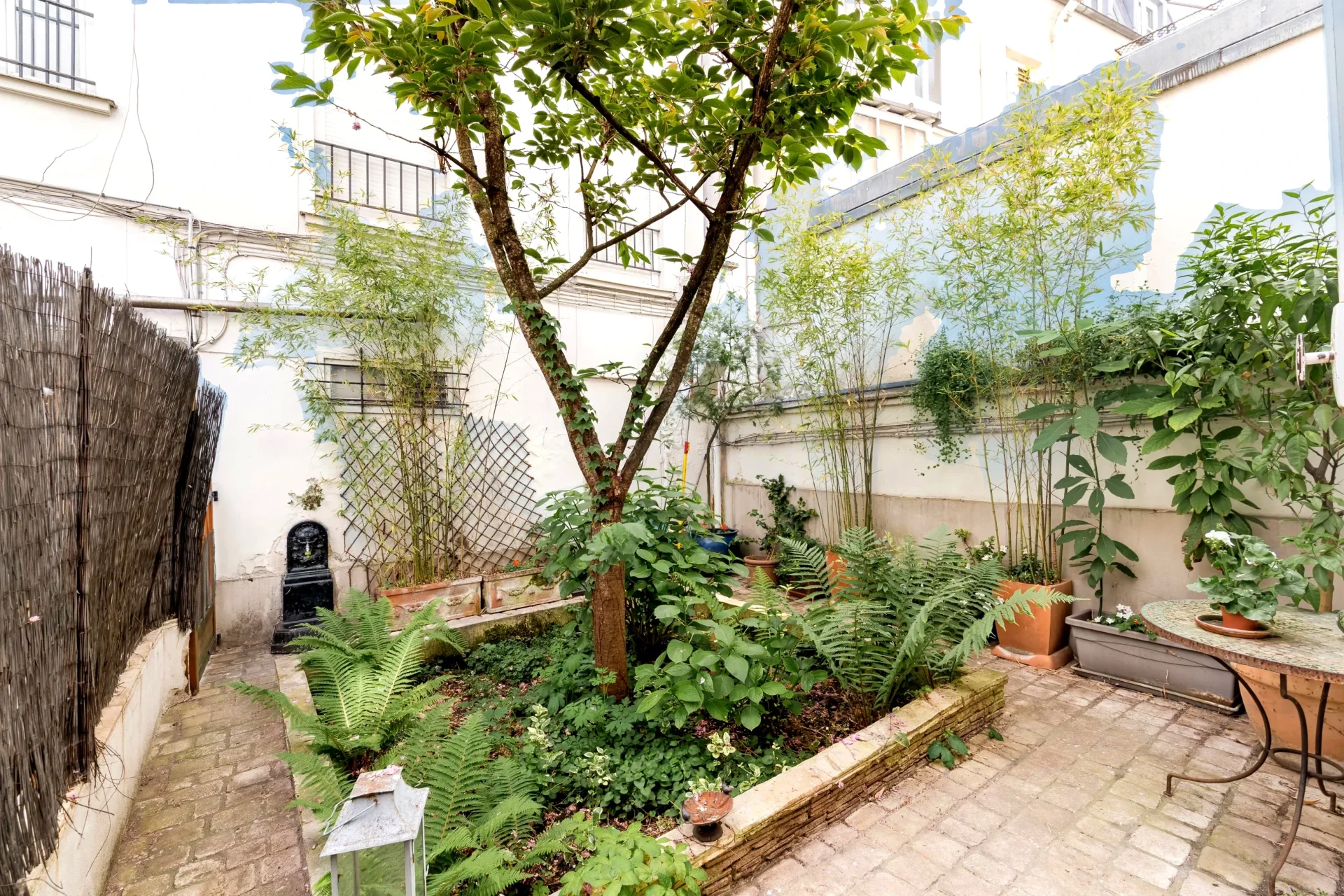 Paris 18e - ABBESSES / RUE LEPIC