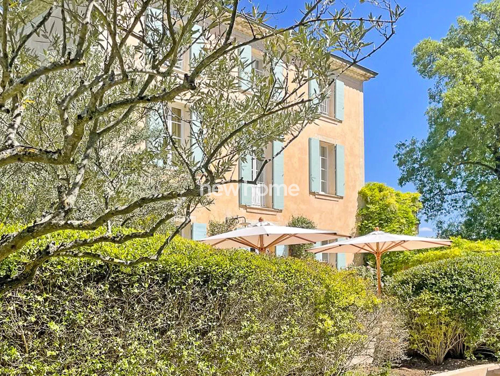 Demeure d'exception à Salernes : 7 chambres, ascenseur et parc de 5 800 m²