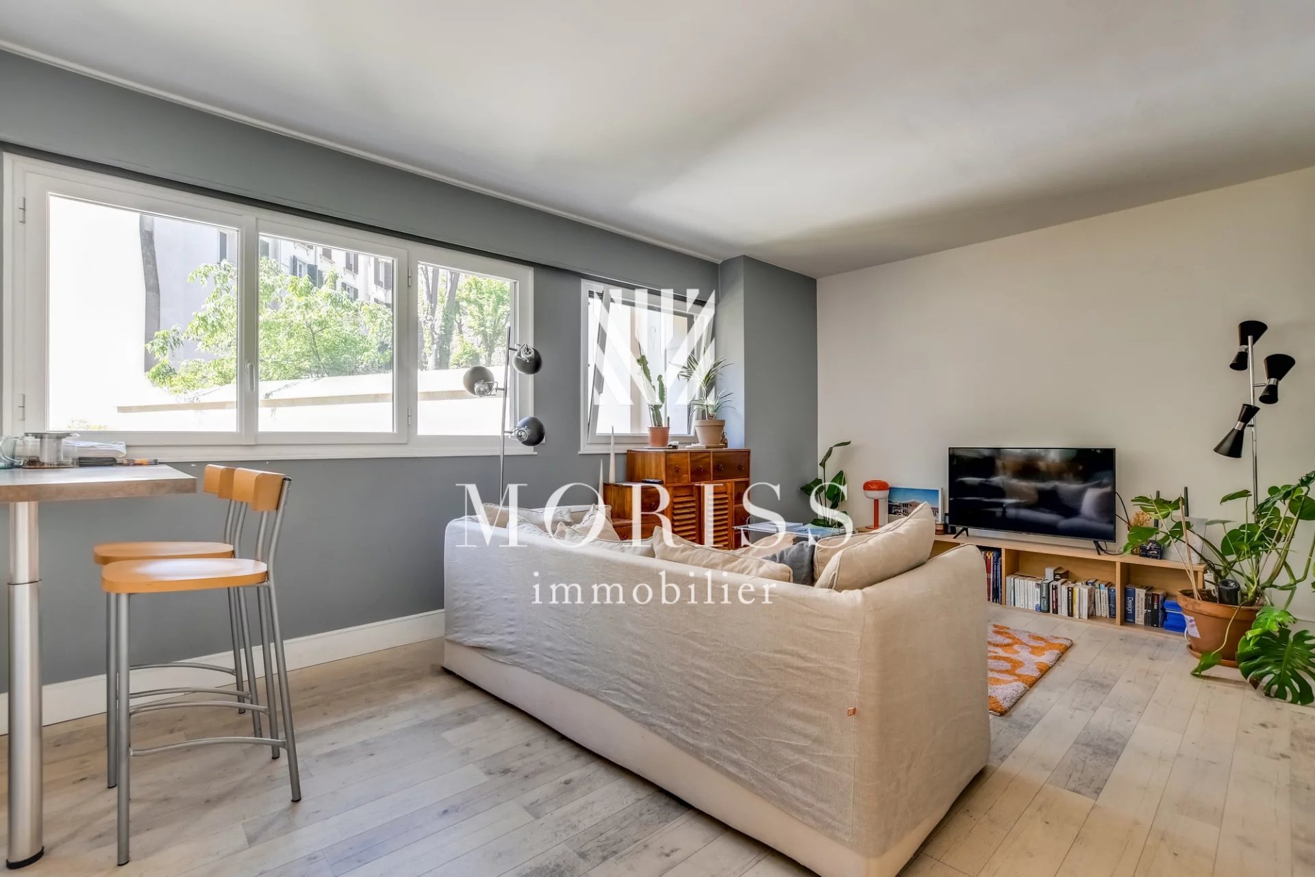 BEAU 2 PIECE 44M2 - RUE DE LA TOUR - Image Array