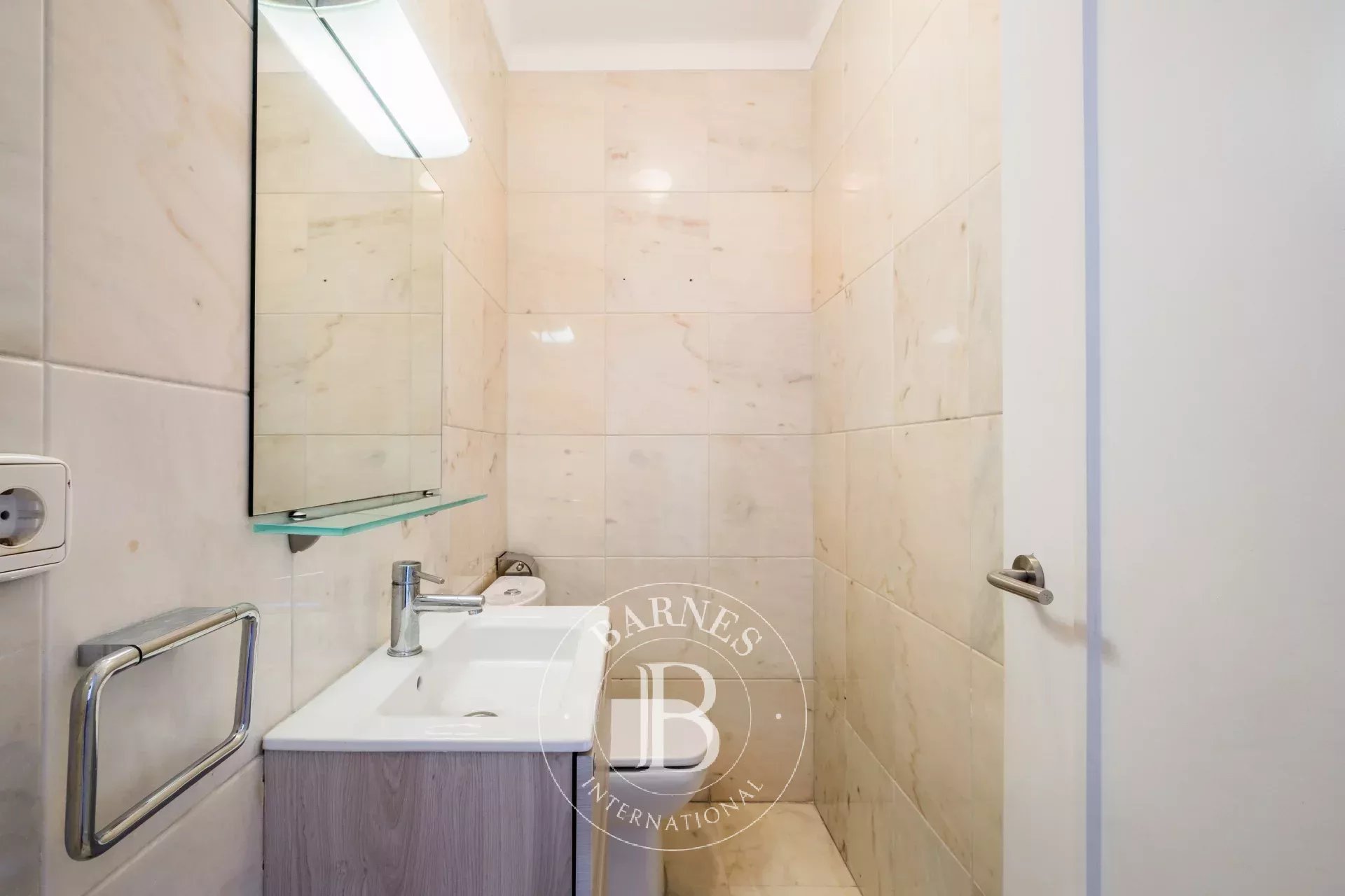 Family house with river view Family house with river view