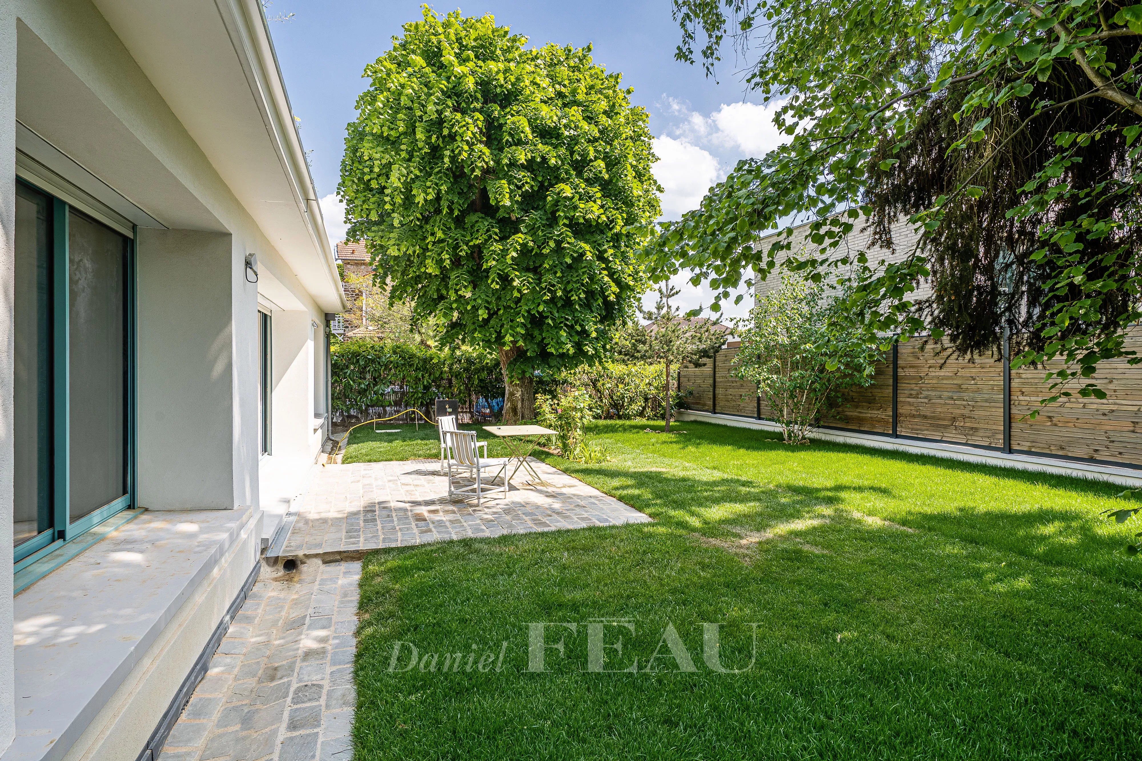 Sale Apartment Saint-Cloud