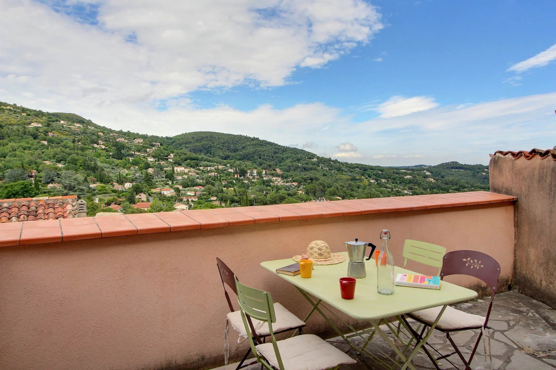 Charming village house with terraces - Seillans