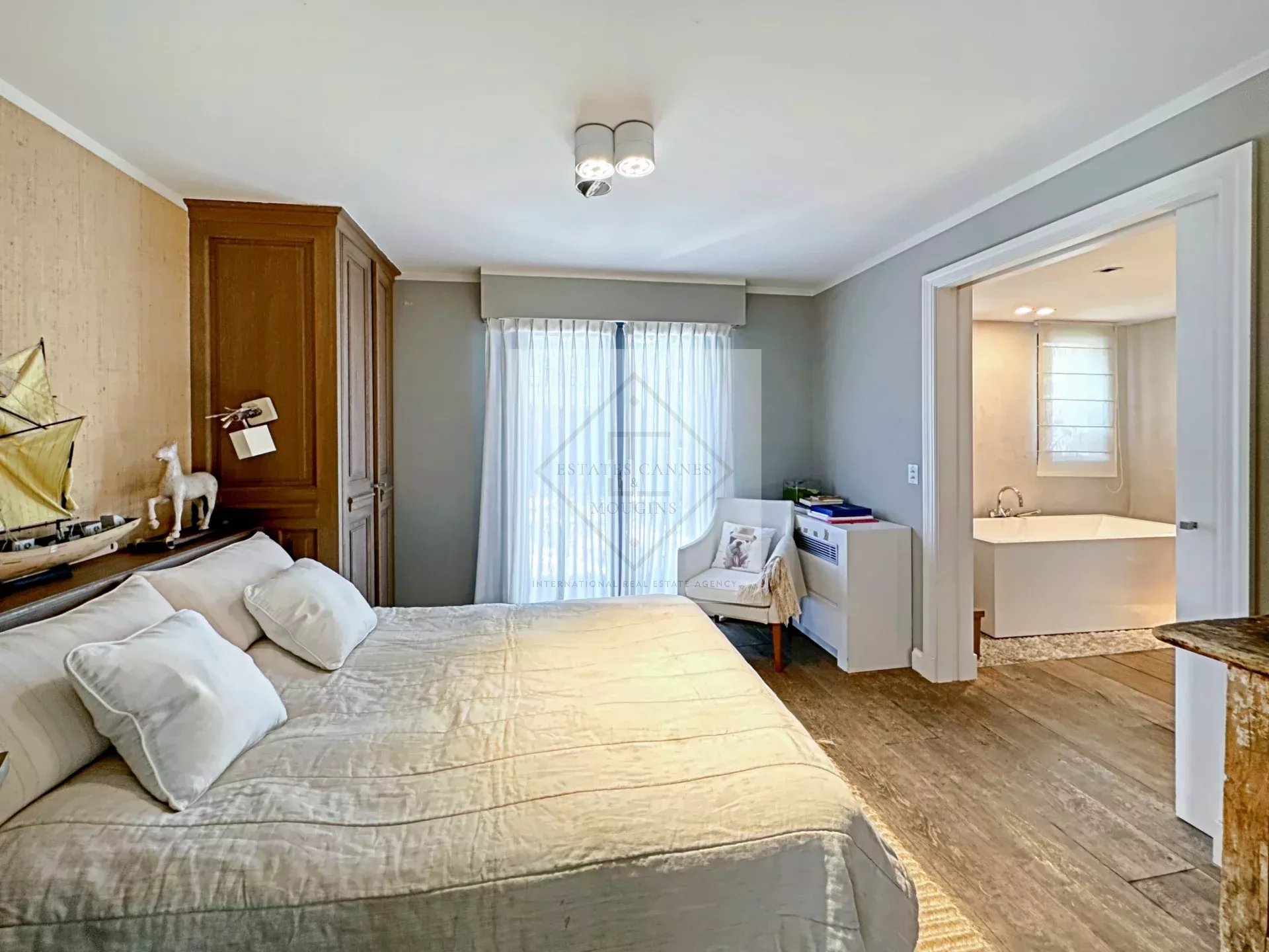 Unique villa avec piscine Bd Croisette Cannes — photo 7