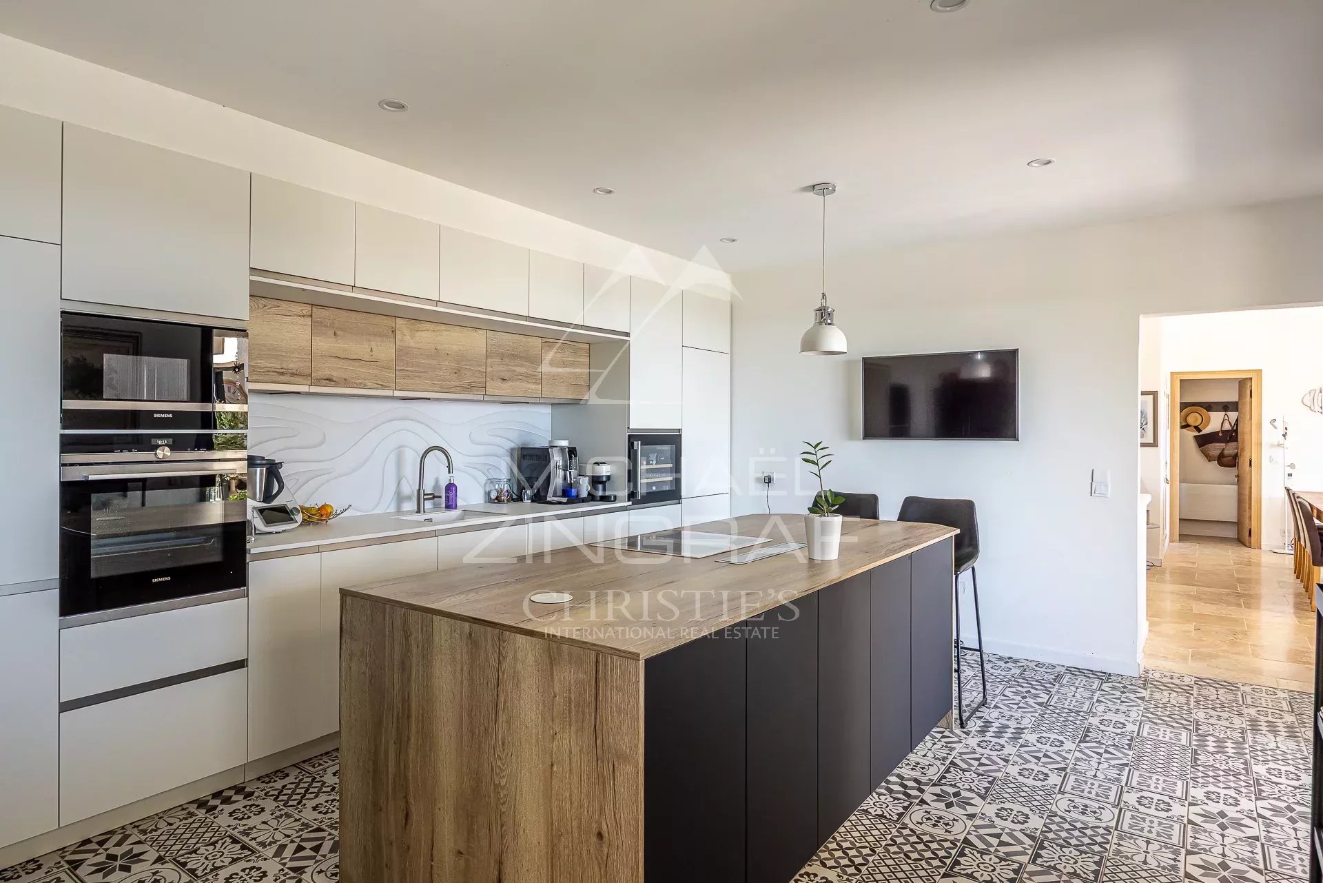 4 Bedroom Villa/Townhouse's Image 6