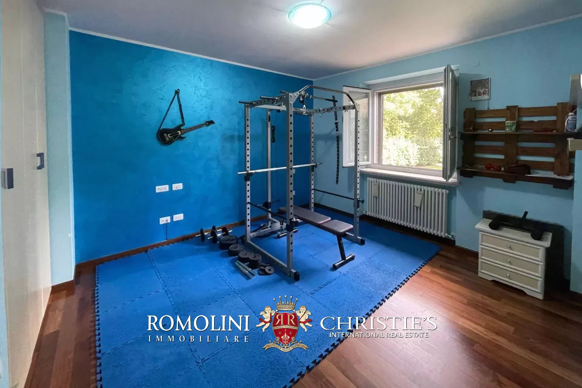 7 Bedroom Villa/Townhouse's Image 29