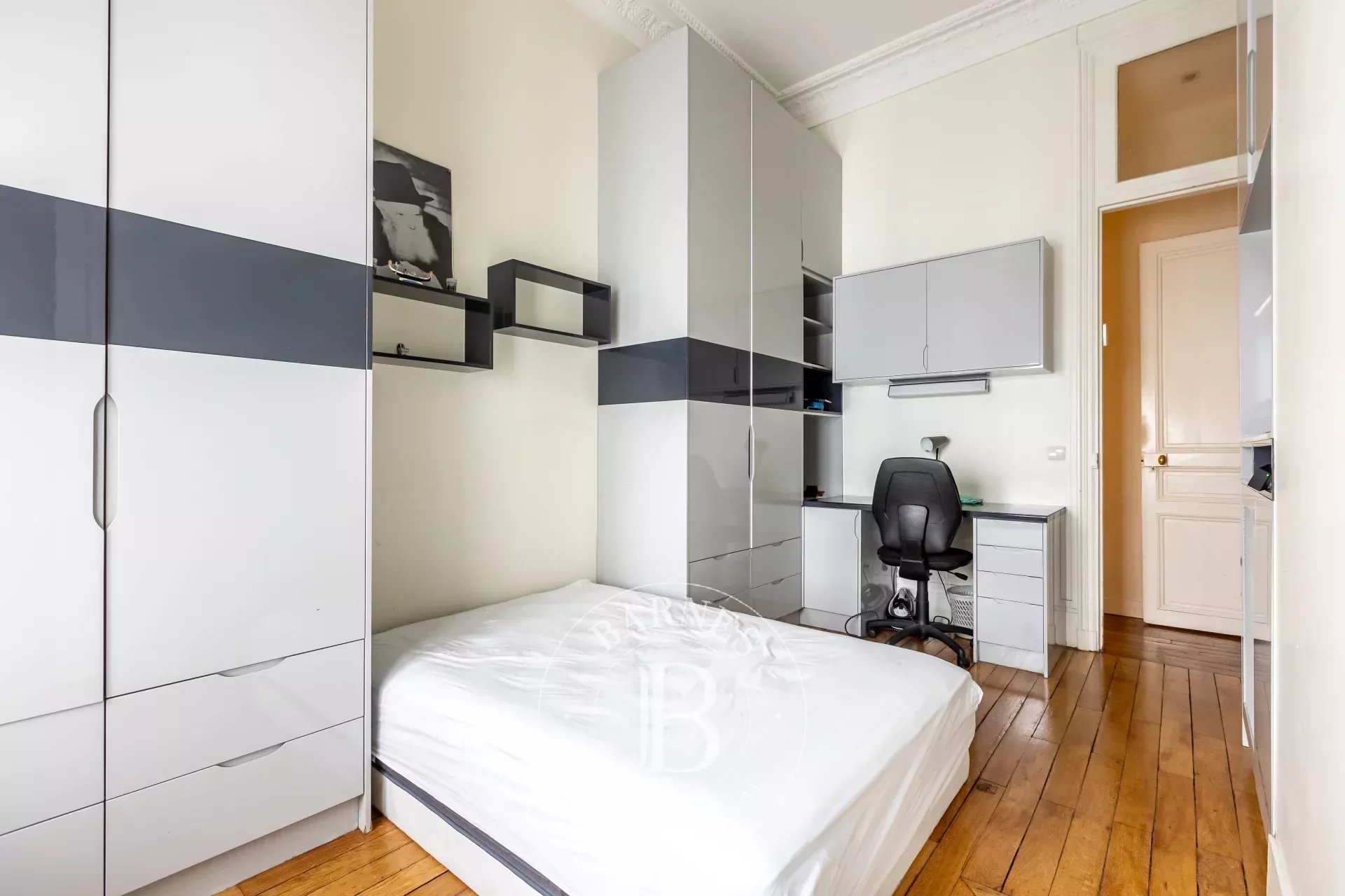 Paris  - Apartment 4 Bedrooms - picture 11
