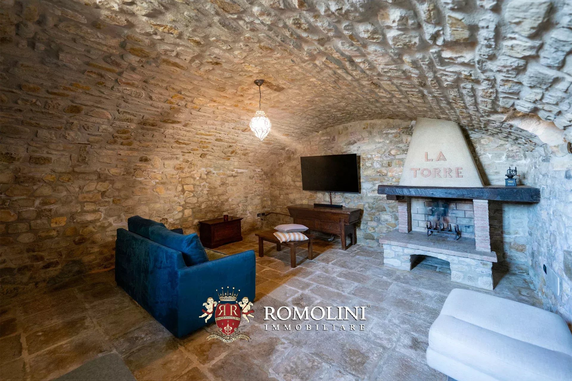 10 Bedroom Villa/Townhouse's Image 64