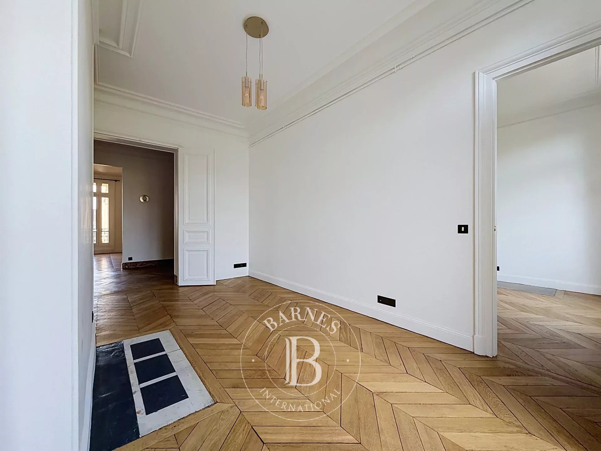 Paris  - Apartment 5 Bedrooms - picture 20