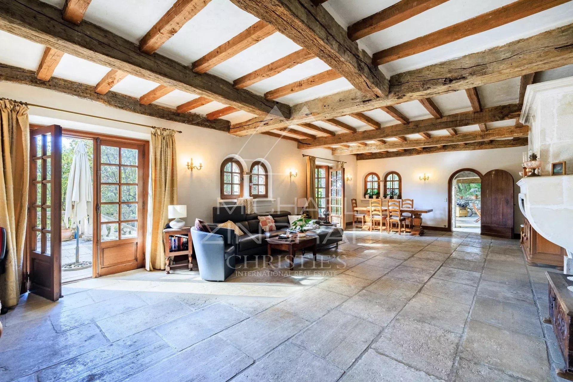 4 Bedroom Villa/Townhouse's Image 5