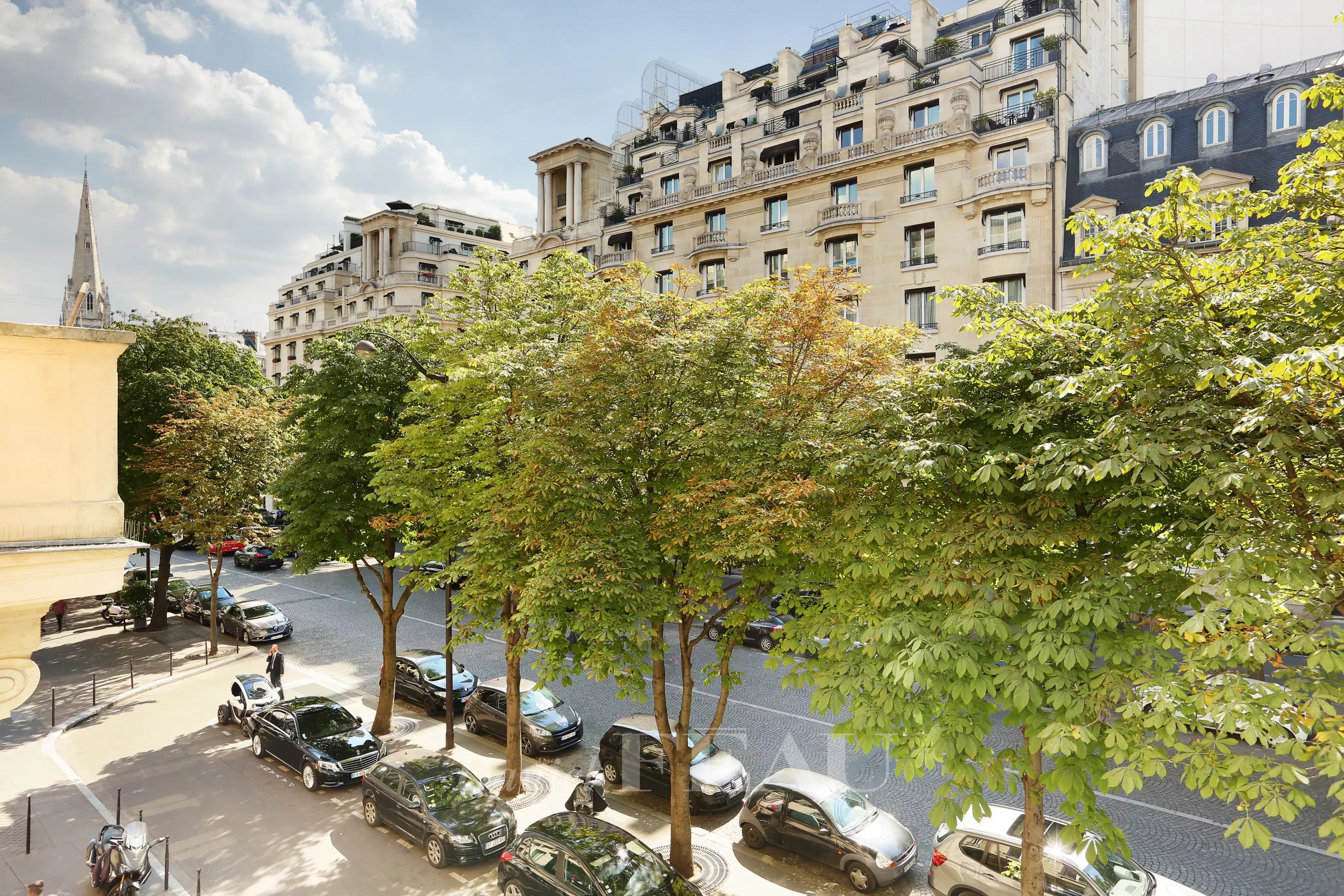 Paris VIIIe - Triangle d'Or - George V - Jolies vues