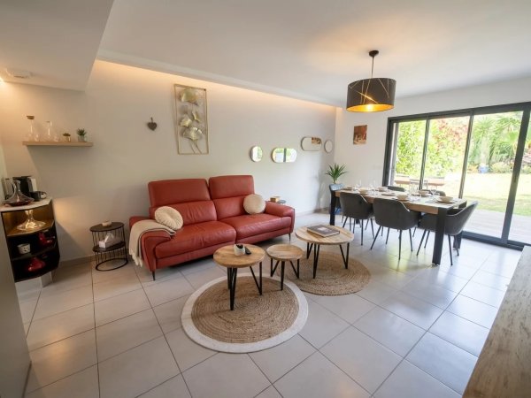 3-Bedroom Villa in Antibes — photo 3