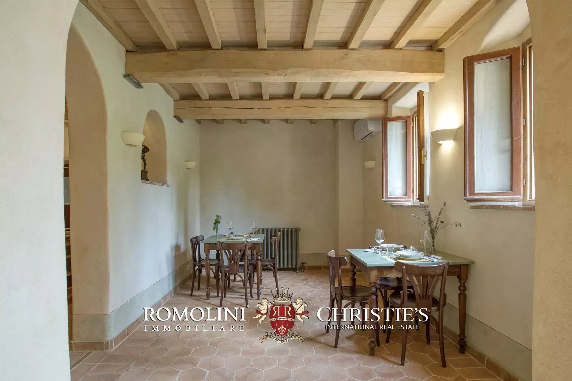 13 Bedroom Villa/Townhouse's Image 81