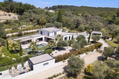 Luxury 5-Bedroom Contemporary Villa for Sale in Valbonne | Family Estate — photo 1 of 7