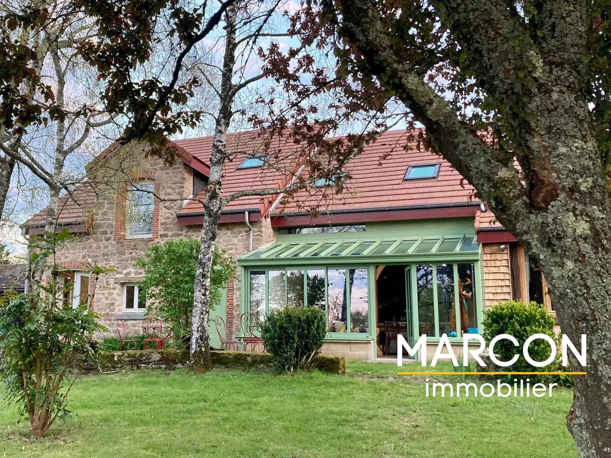 Charmant gîte meublé à CROZANT