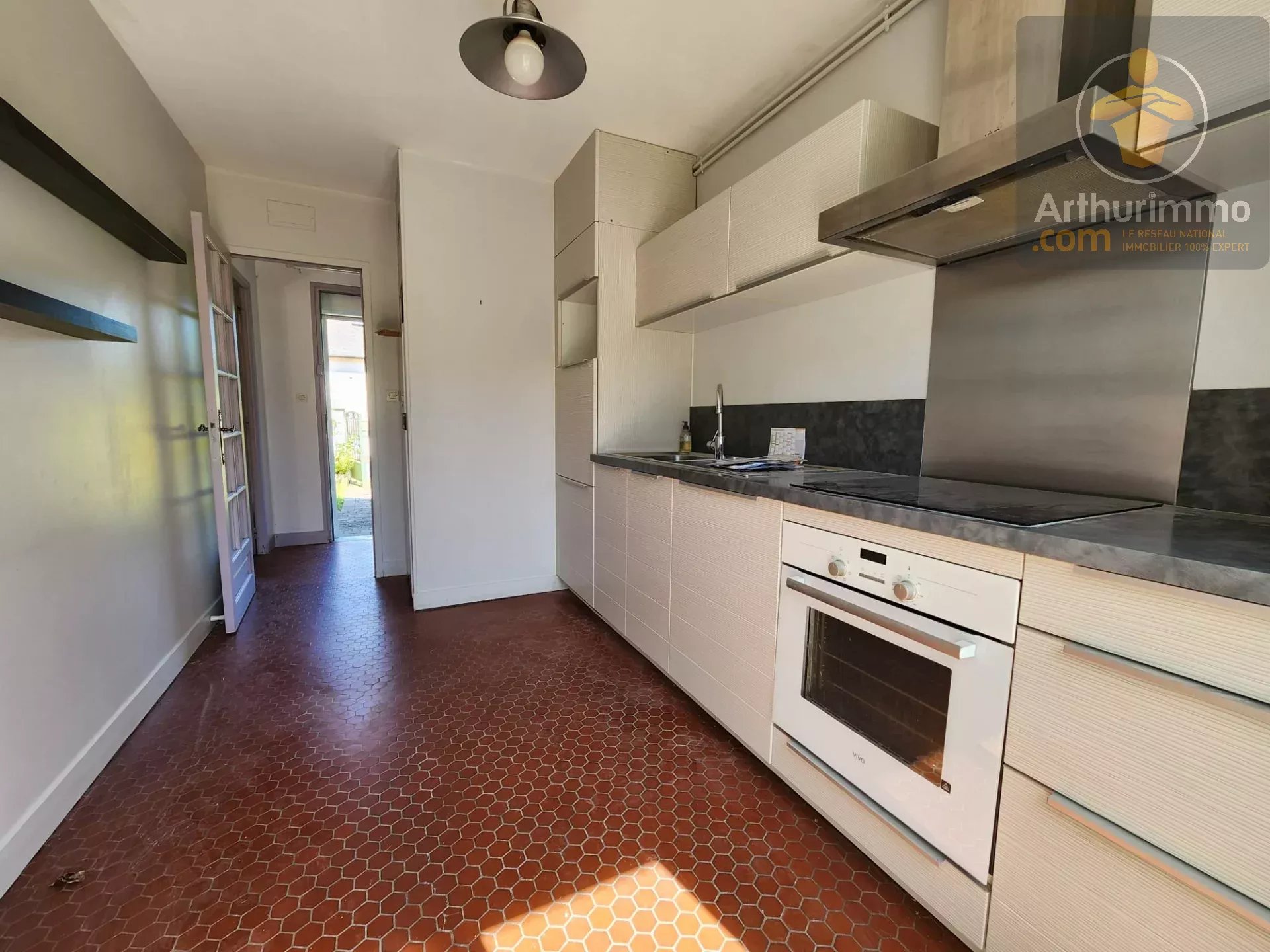 À Vendre : Maison T4 Charmante et Lumineuse avec Jardin et garage 83m² Beaugency — photo 8