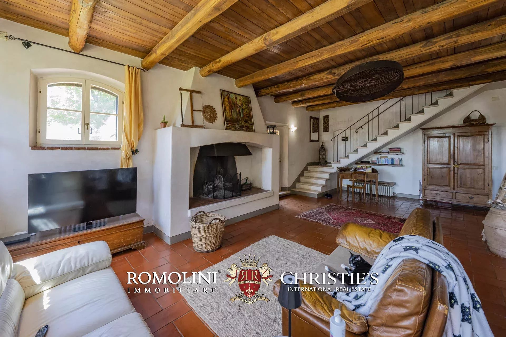 34 Bedroom Vineyard's Image 46