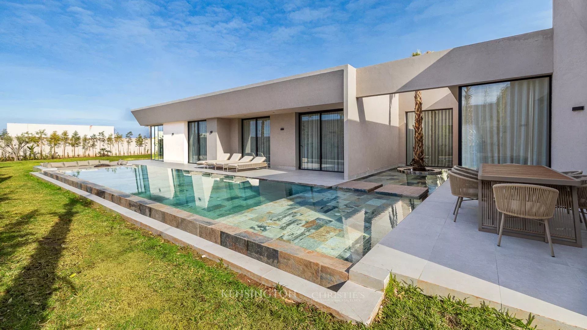5 Bedroom Villa/Townhouse's Image 11