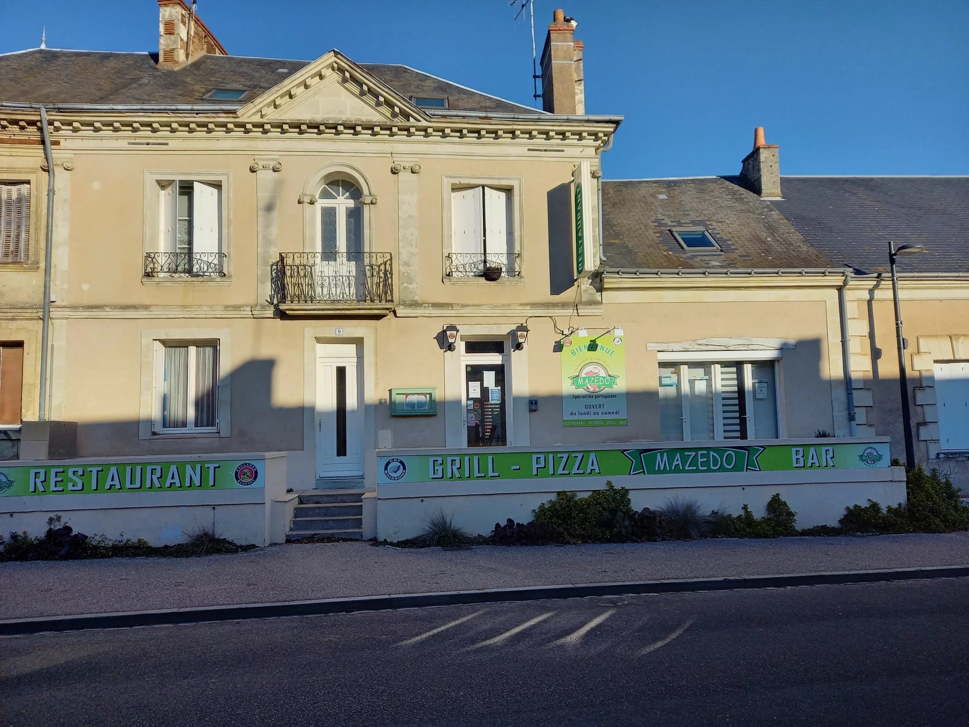 Ensemble immobilier de 300 m² à Semblançay (15 minutes de Tours)