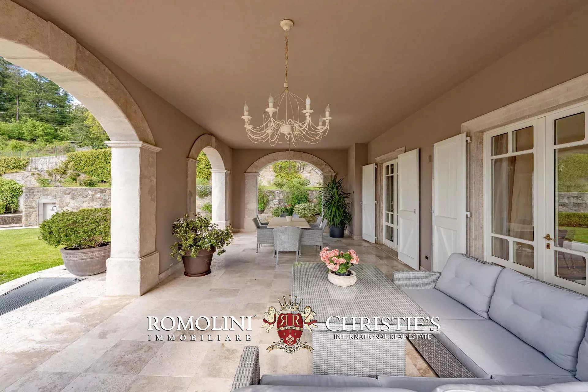 10 Bedroom Villa/Townhouse's Image 121