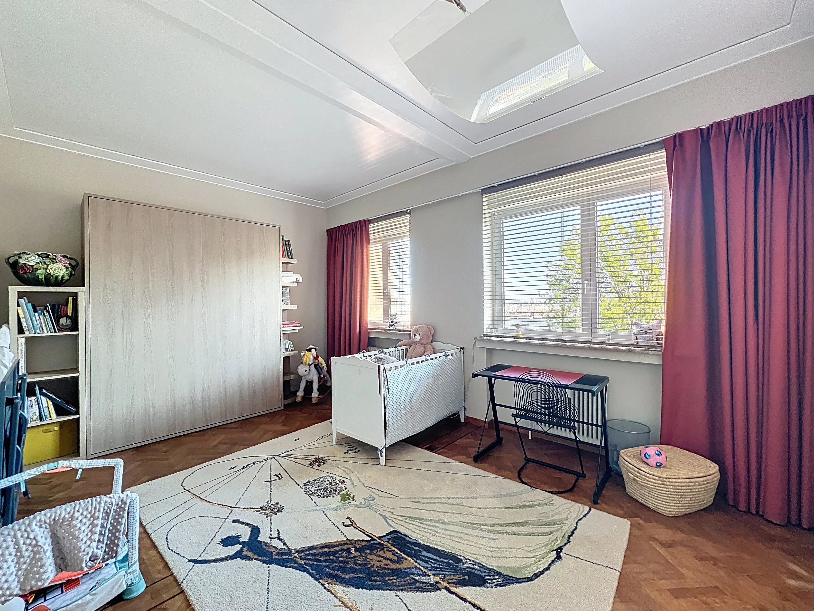 Mooi appartement met terrassen en parking