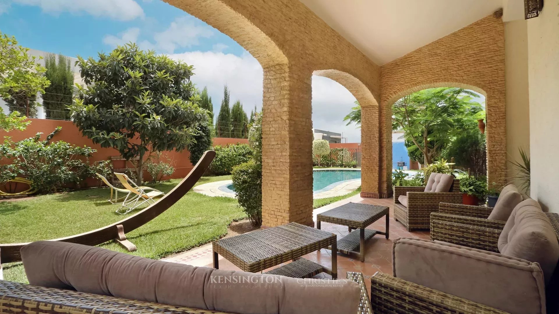 5 Bedroom Villa/Townhouse's Image 4