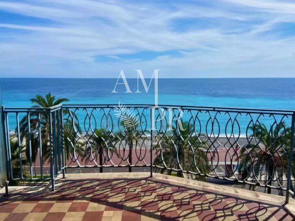 70m2 flat on the Promenade des Anglais Panoramic sea view — photo 1