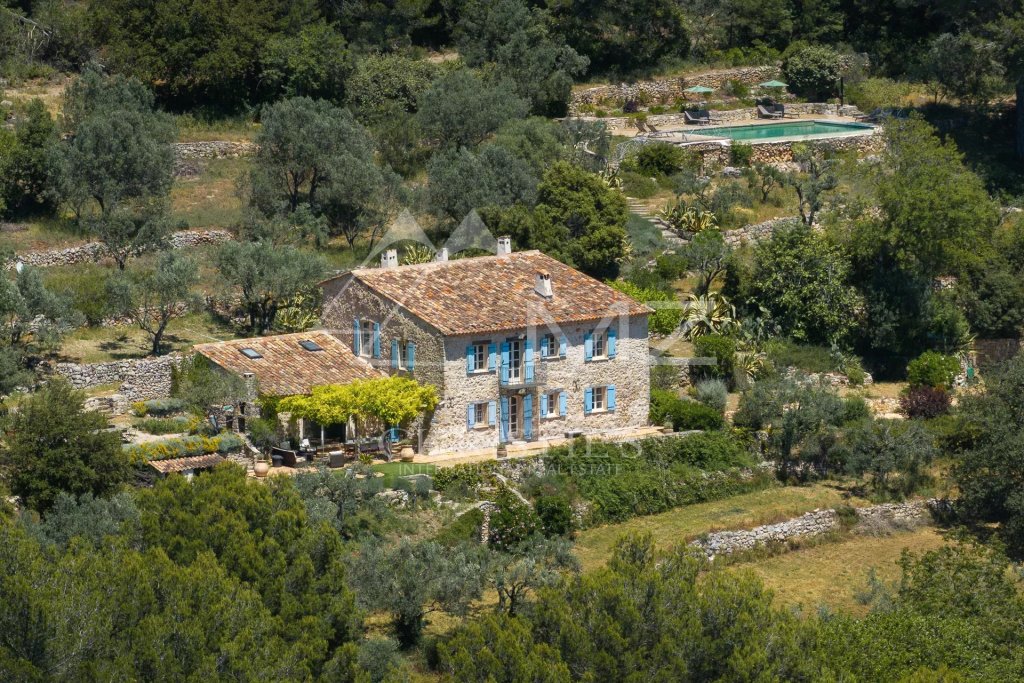 Villa for sale in Callas — Wonderful old Mas