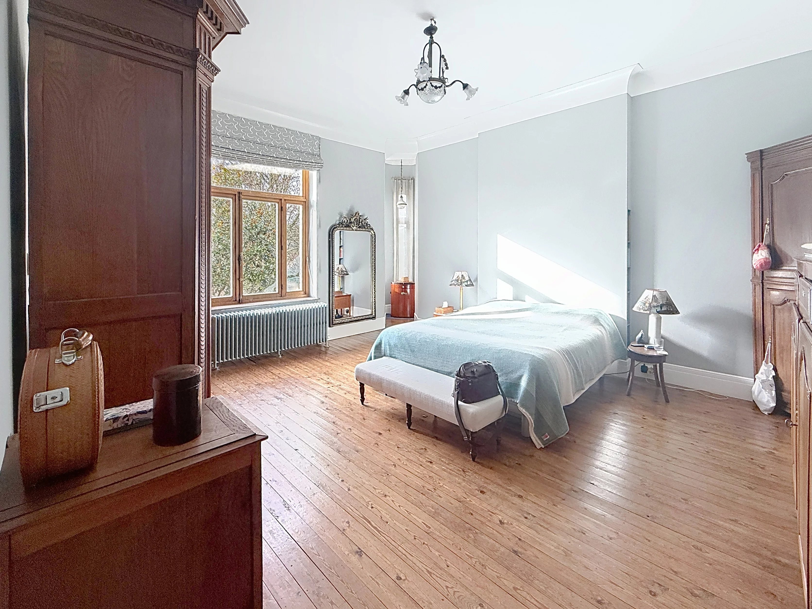 Manor in Jurbise I Elegance and historic charm