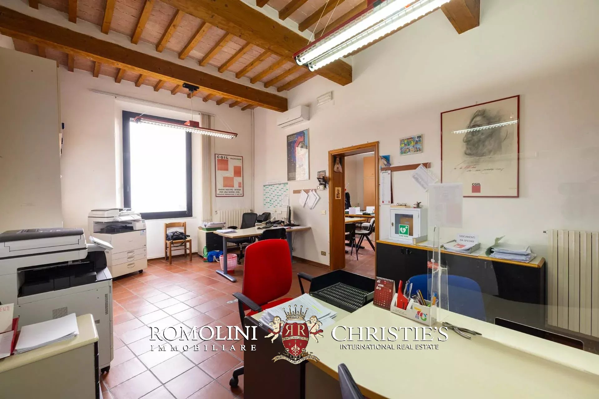 8 Bedroom Villa/Townhouse's Image 16