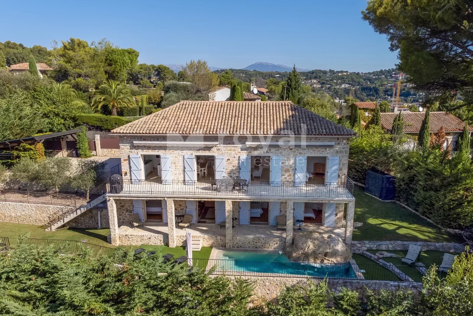 Villa - Mougins dans domaine fermé.