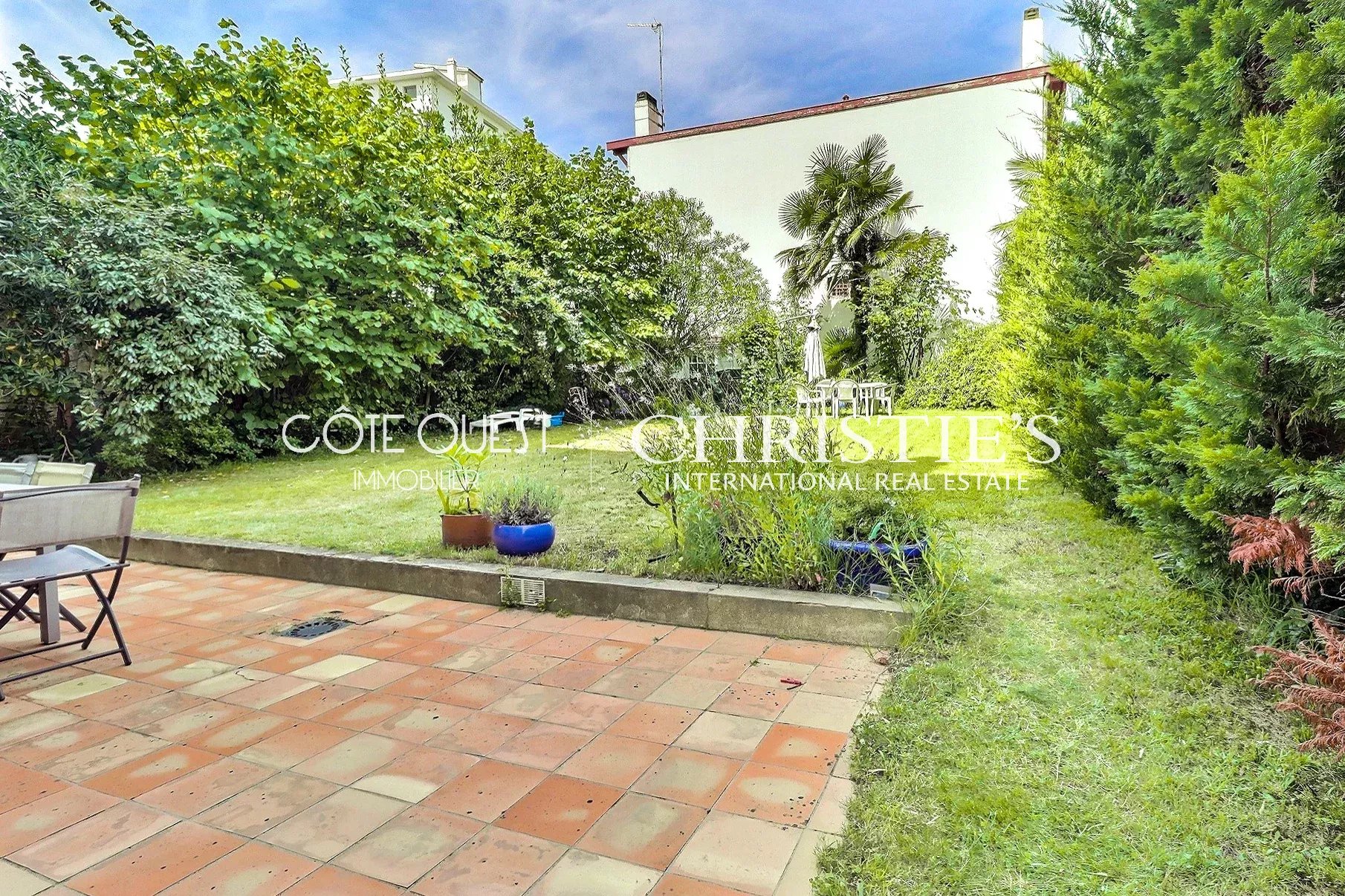 6 Bedroom Villa/Townhouse's Image 14